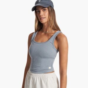 Vuori halo essential tank flint Heather NWOT